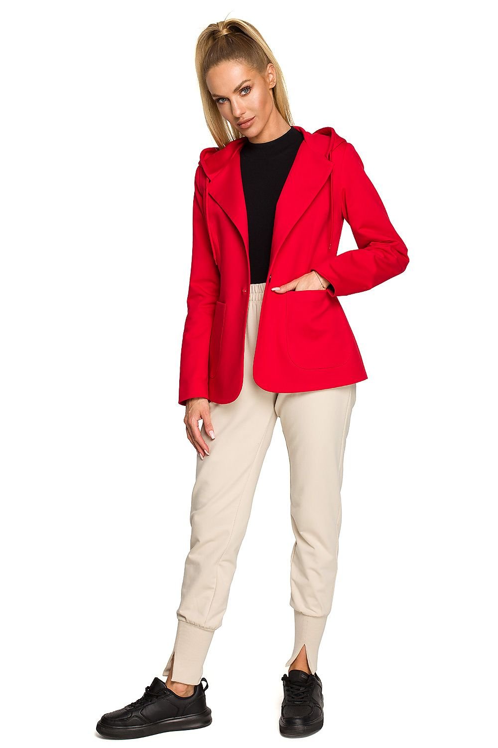 Fitted sports jacket with hood in red